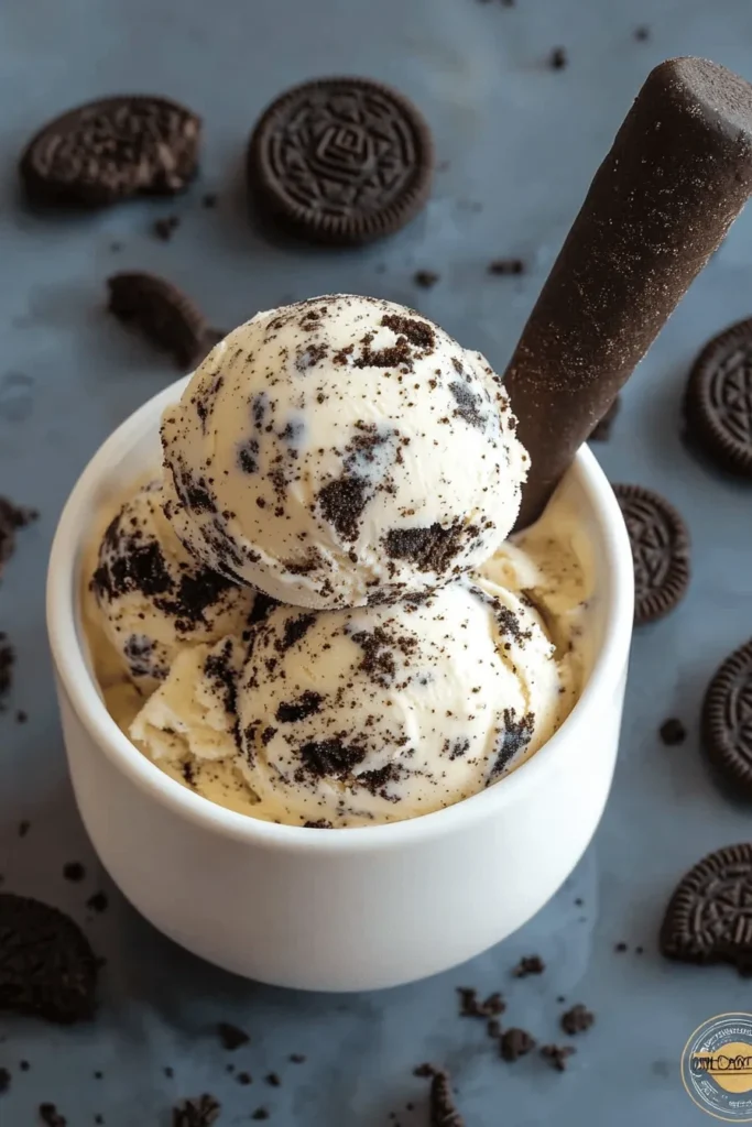 Oreo-Eis ohne Eismaschine – Cremig & in 10 Min 1 OREO EIS SELBER MACHEN AUS NUR 3 ZUTATEN