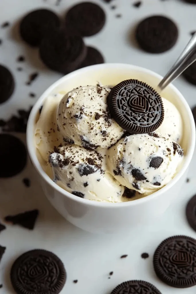 Oreo-Eis ohne Eismaschine – Cremig & in 10 Min 2 OREO EIS SELBER MACHEN AUS NUR 3 ZUTATEN